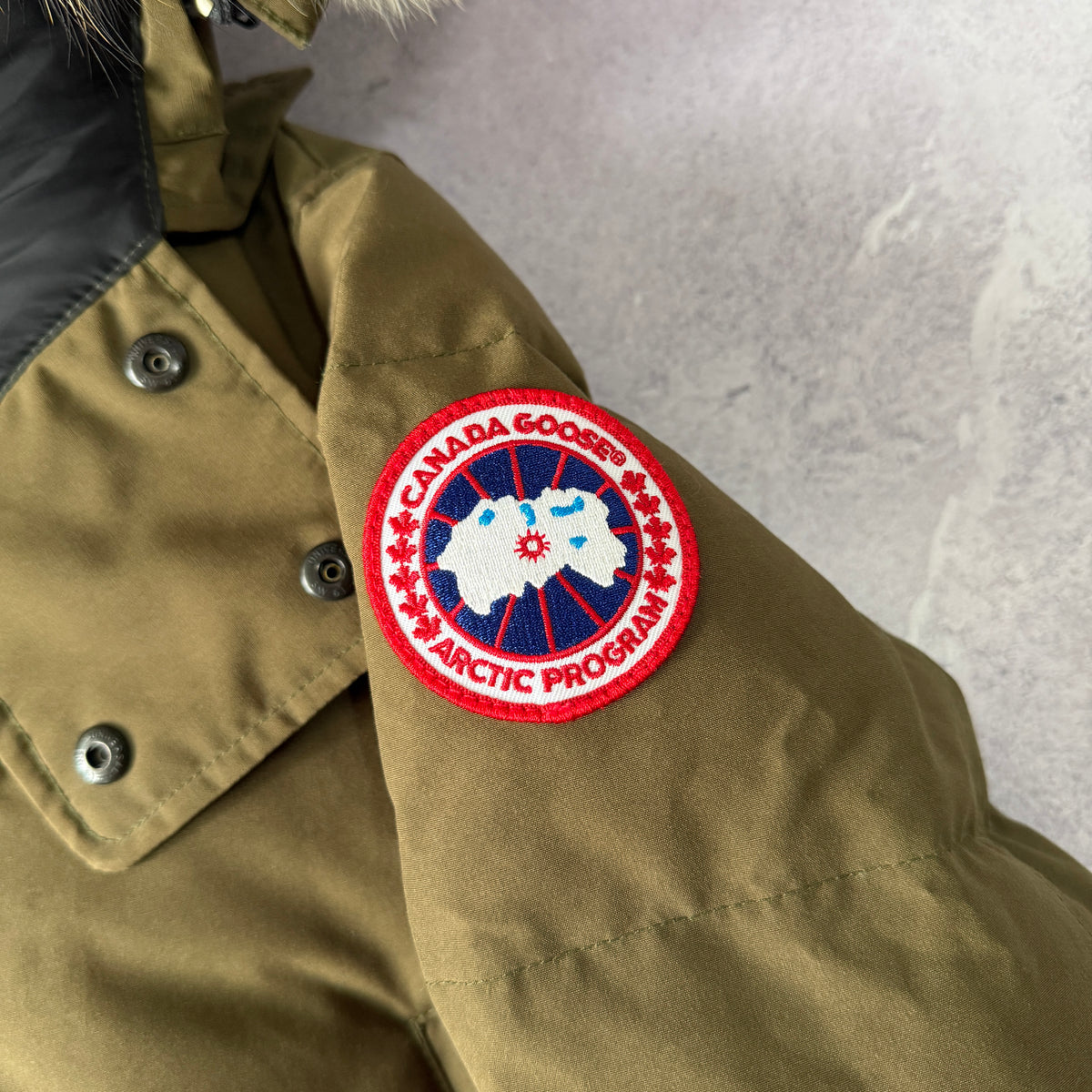 Canada Goose Wyndham Parka Jacket - Large