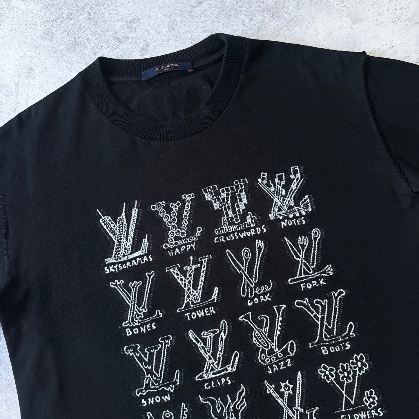 Louis Vuitton T-Shirt - Medium
