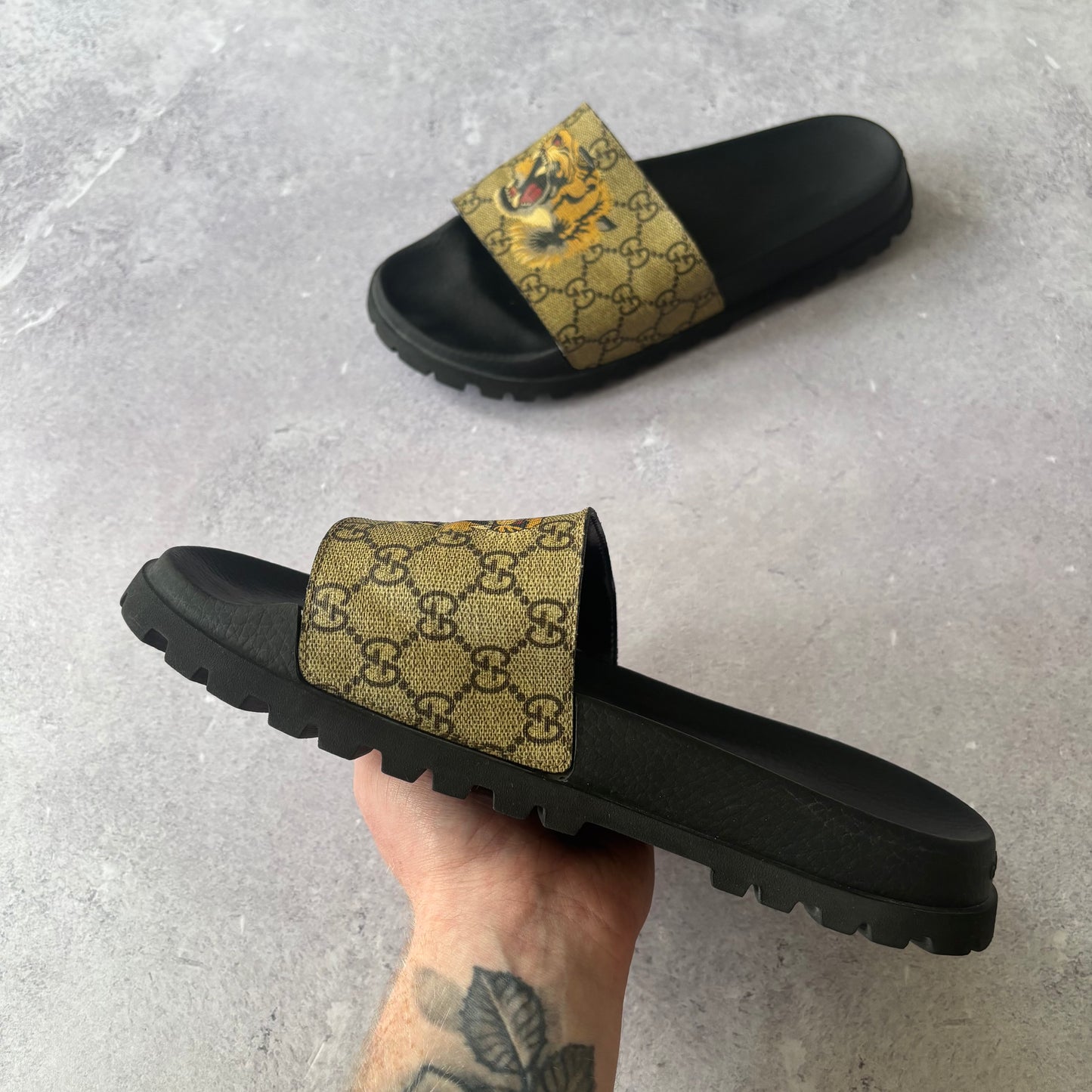 Gucci Sliders - UK 9