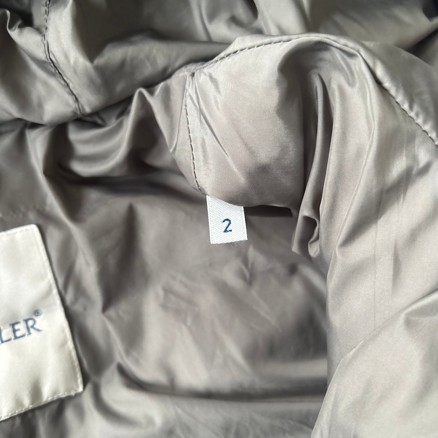 Moncler Gary Puffer Jacket - Size 2