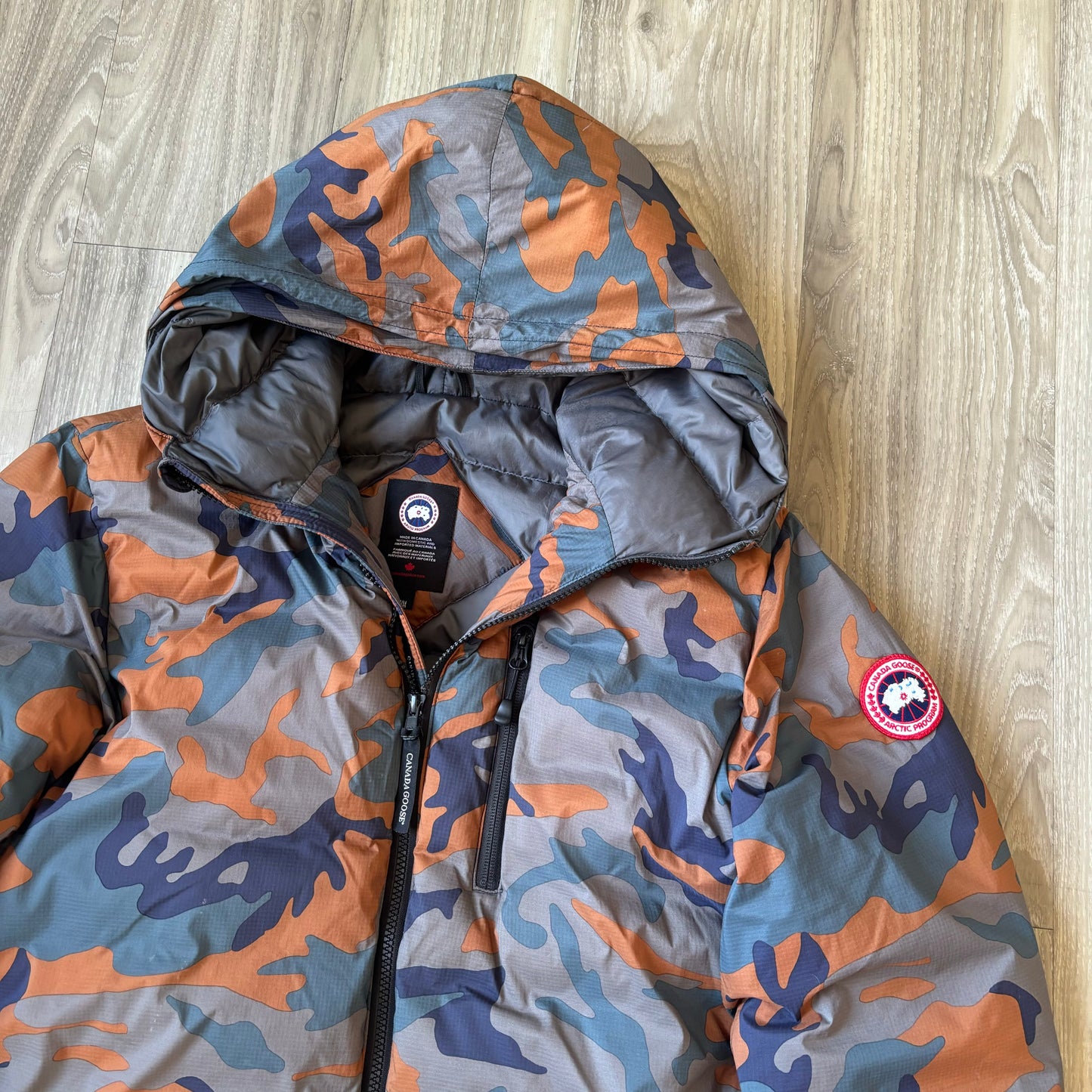 Canada Goose Lodge Puffer Jacket Size M