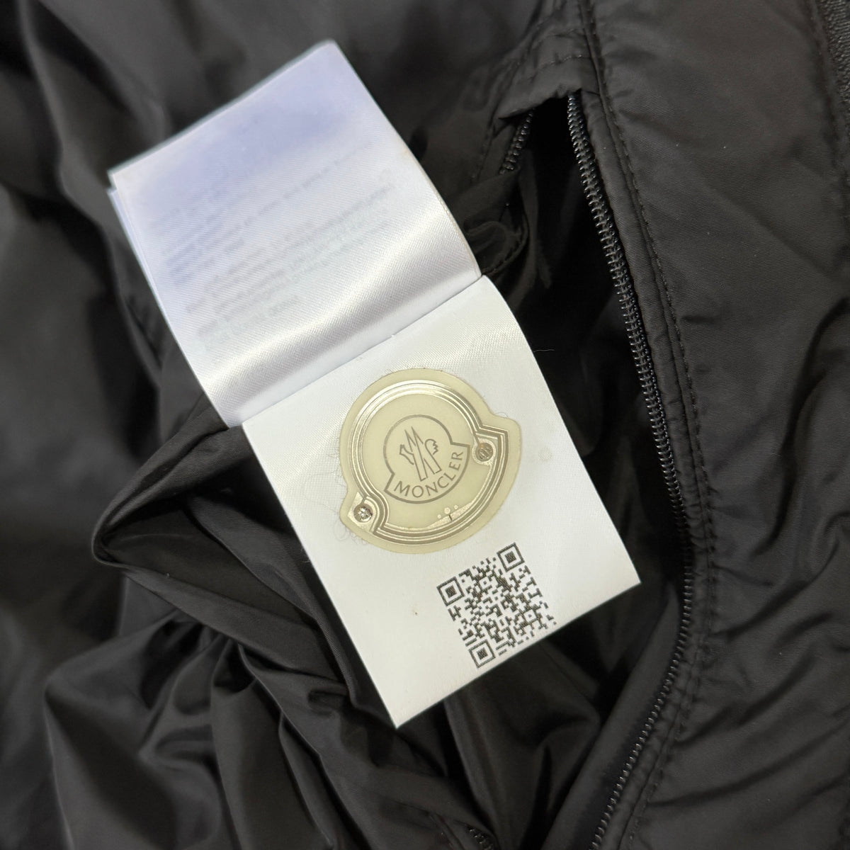 Moncler Prevot Puffer Jacket - Size 0