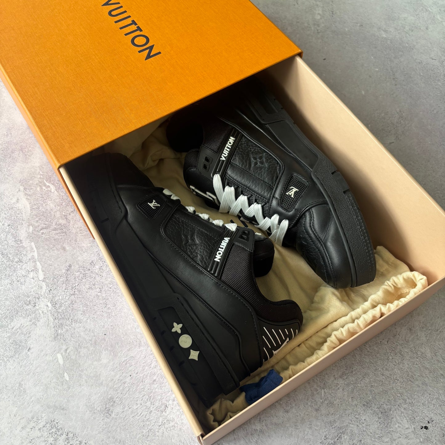 Louis Vuitton Trainers - Fits UK 9/9.5