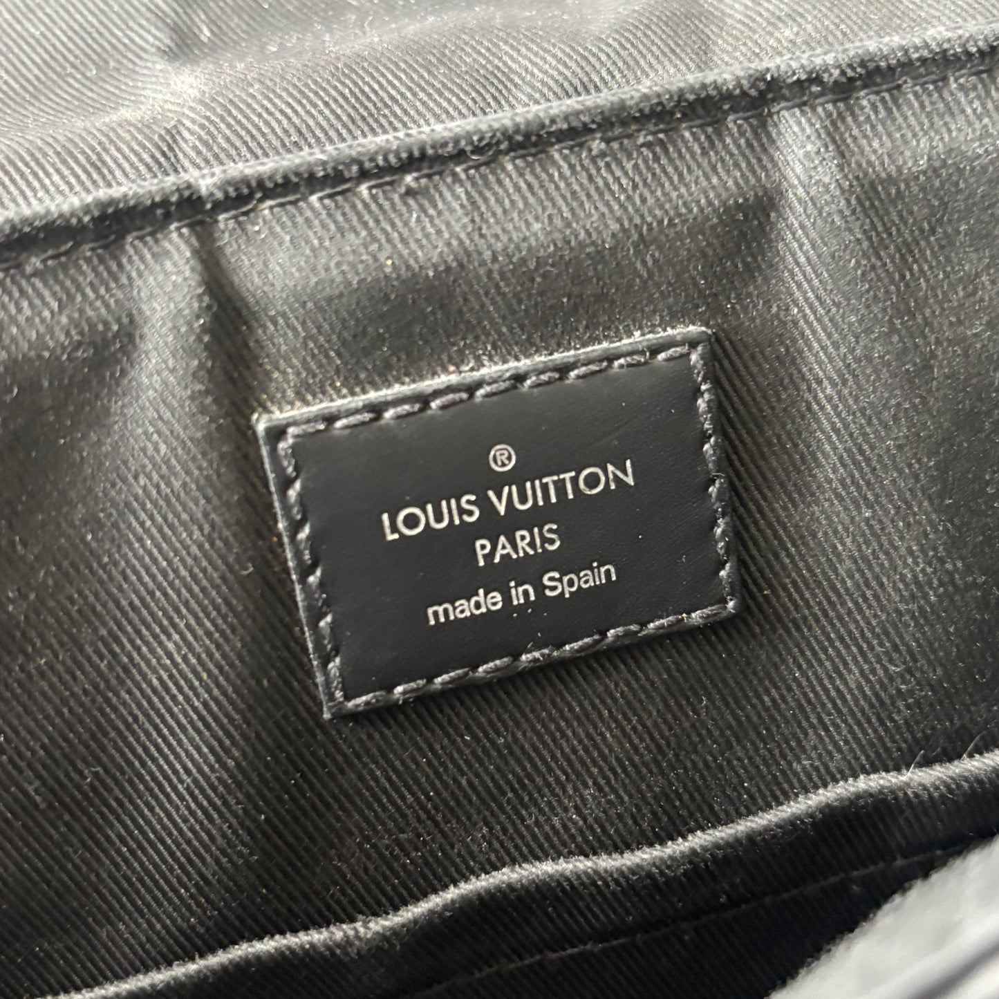 Louis Vuitton Pm Messenger Bag