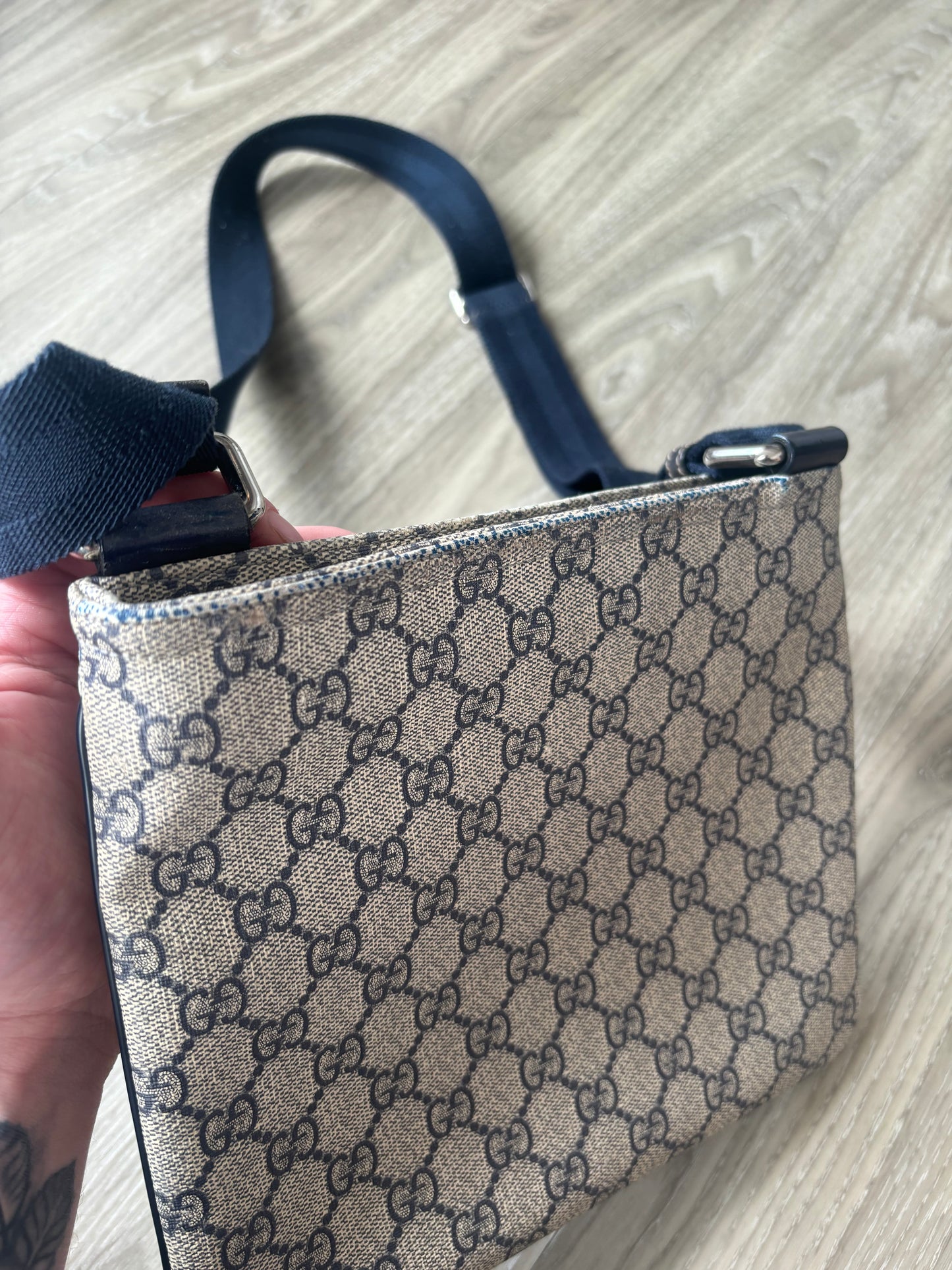 Gucci Messenger Bag (Navy)