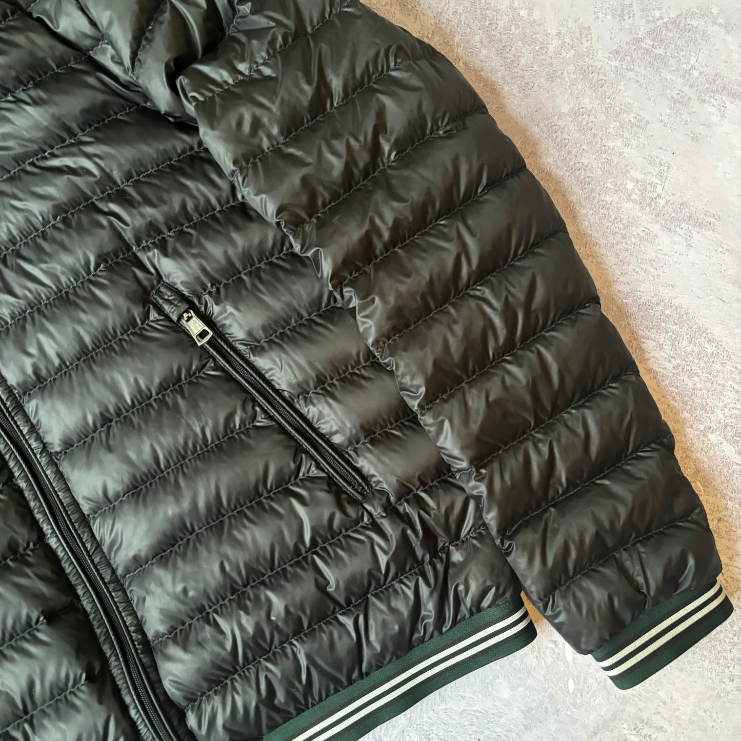 Moncler Vidal Puffer Jacket - Size 1