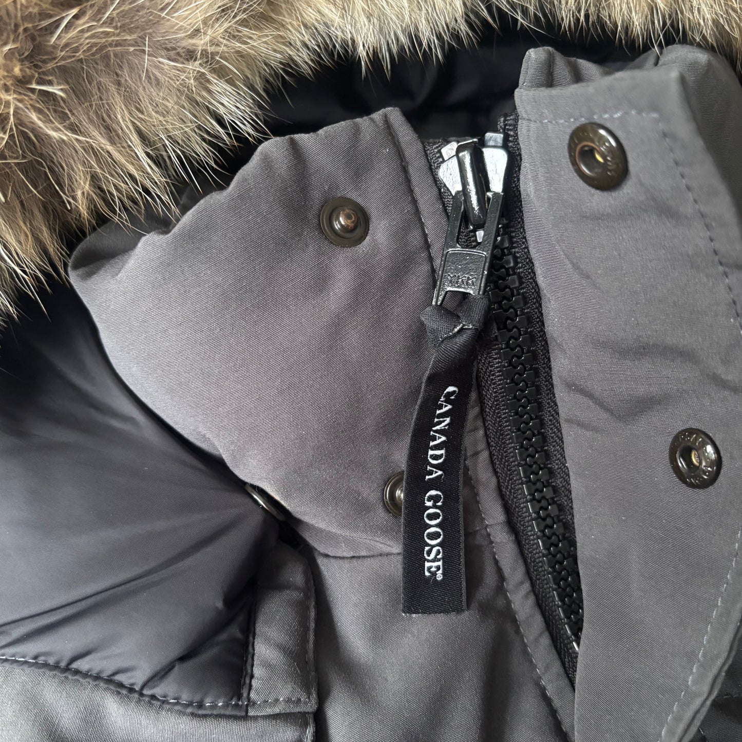 Canada Goose Wyndham Parka - Medium