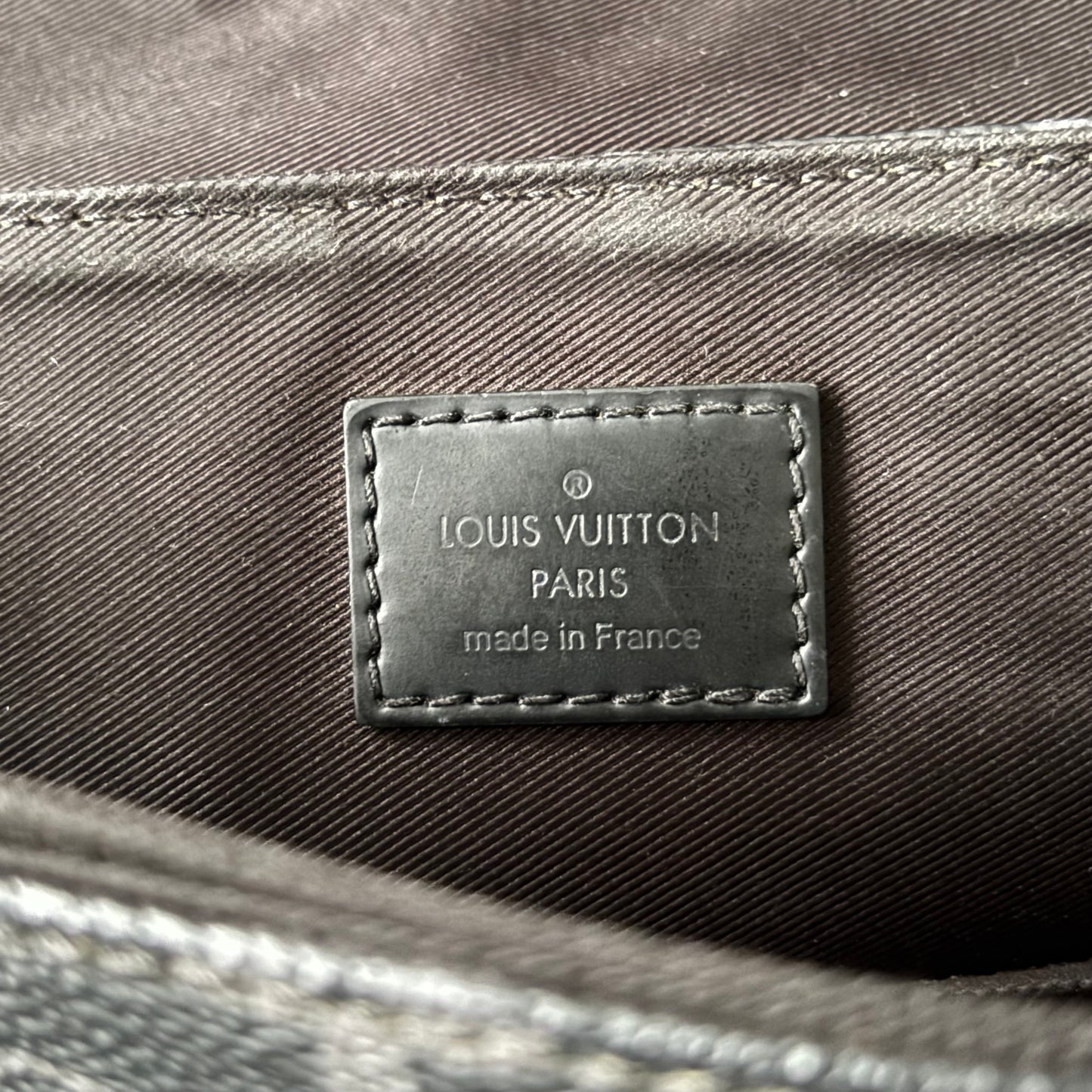Louis Vuitton Pm Messenger Bag