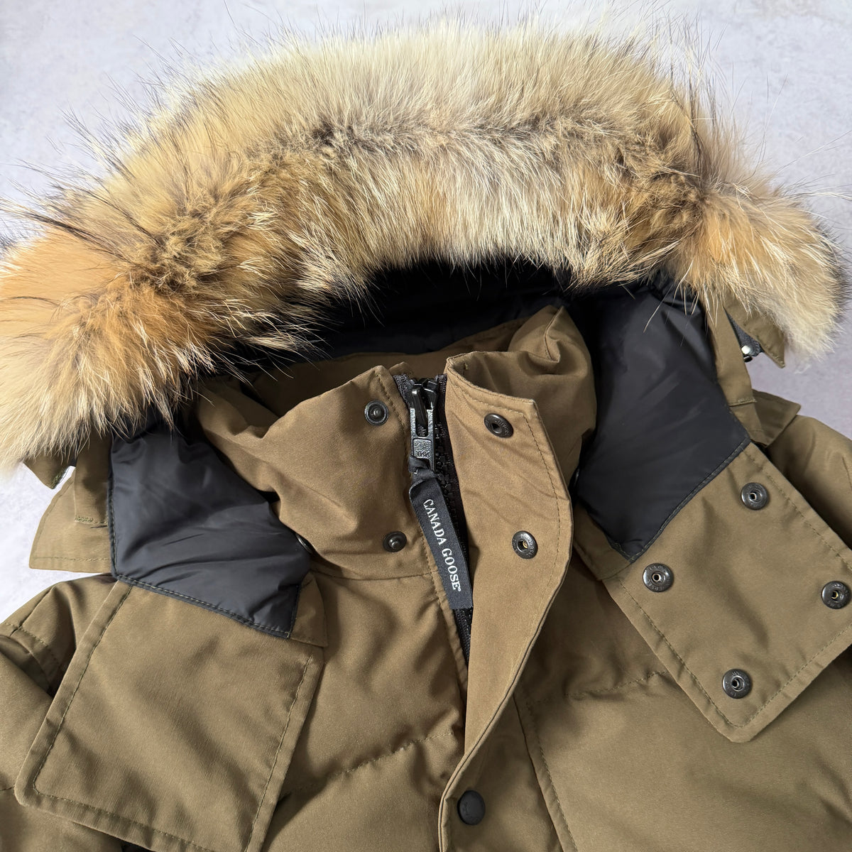 Canada Goose Wyndham Parka Jacket - Large