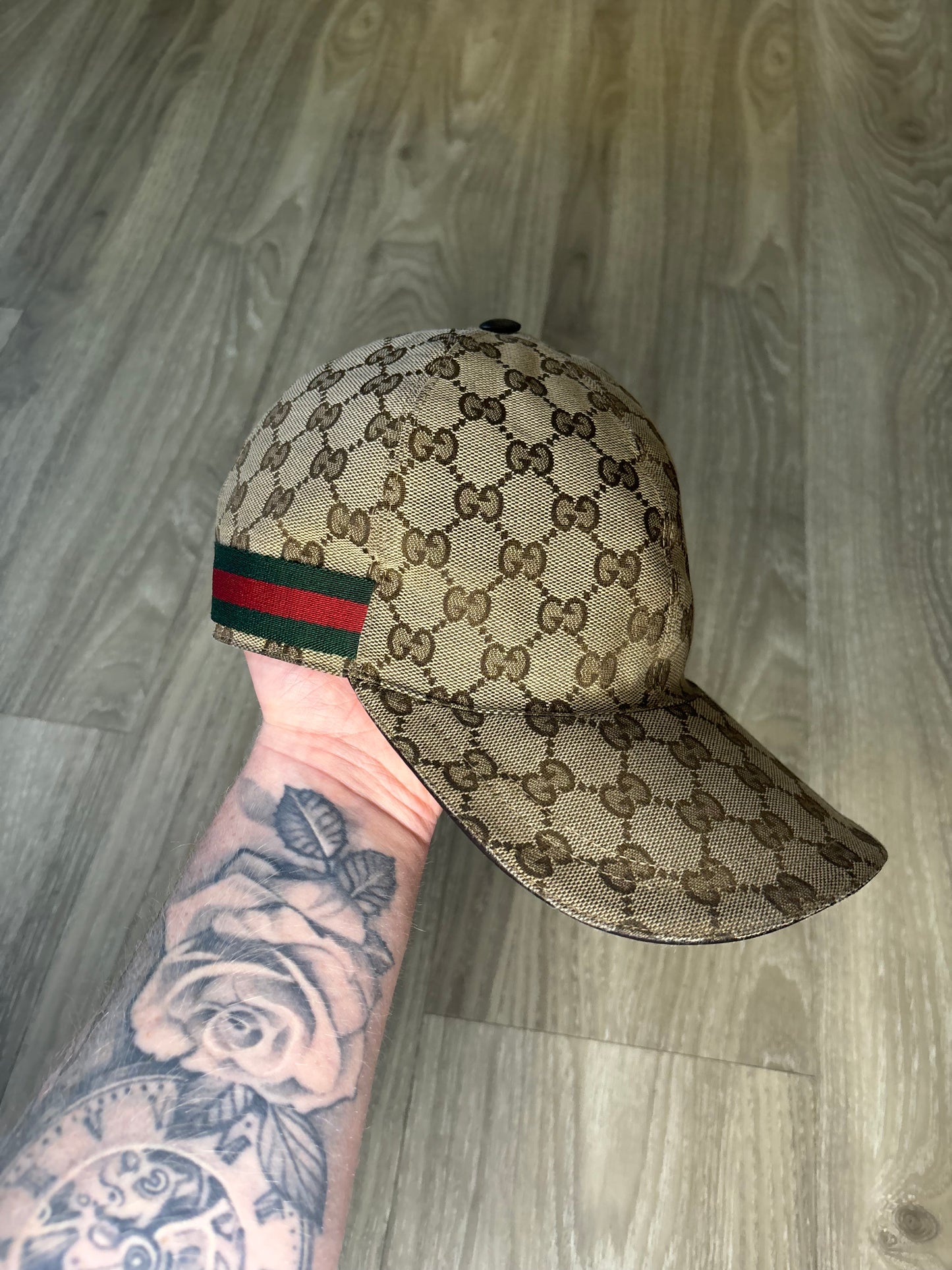 Gucci Cap (Medium)