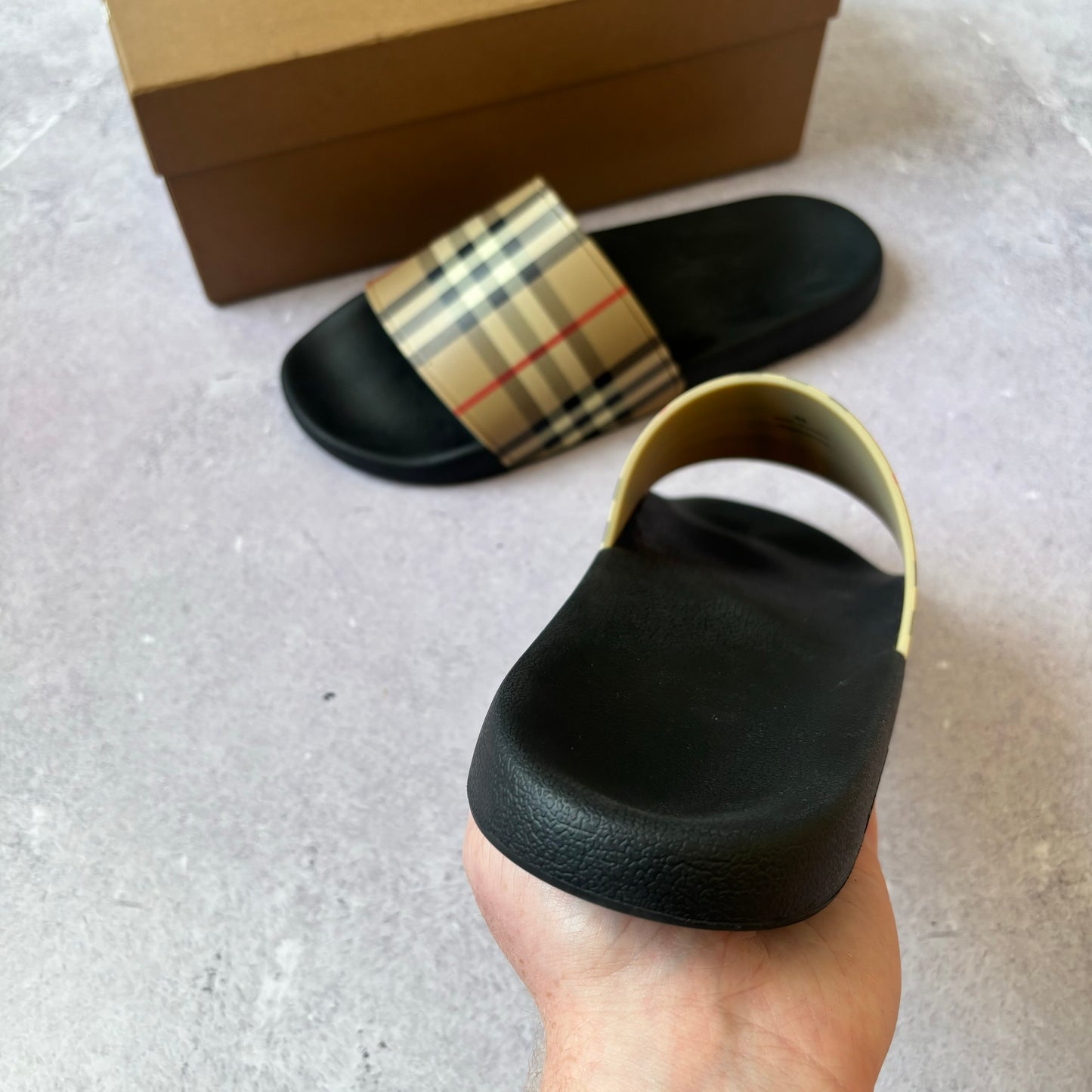 Burberry Sliders - UK 10