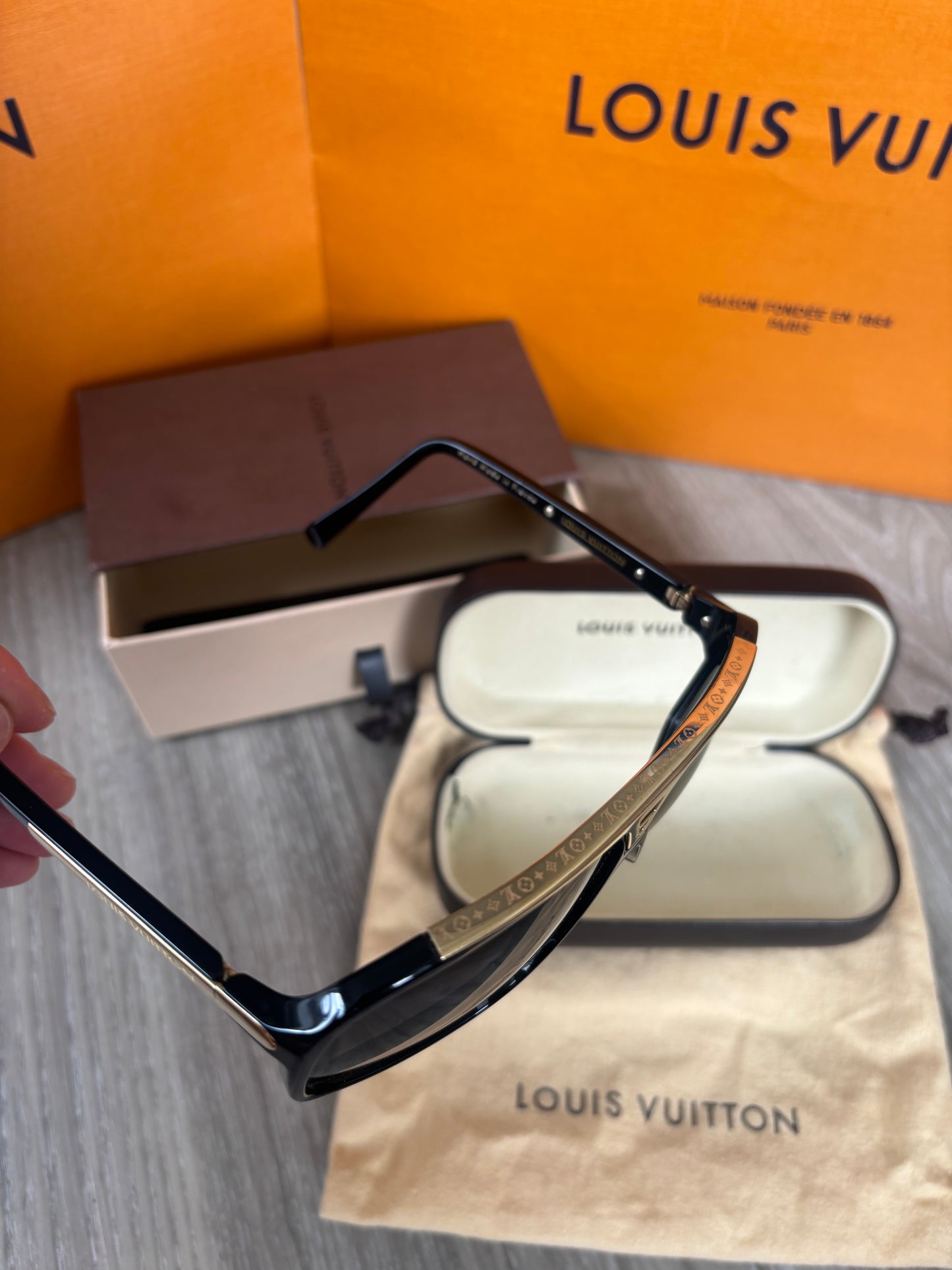 Louis Vuitton Evidence Sunglasses