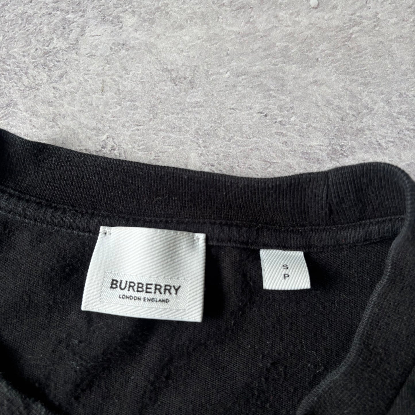 Burberry T-Shirt - Small