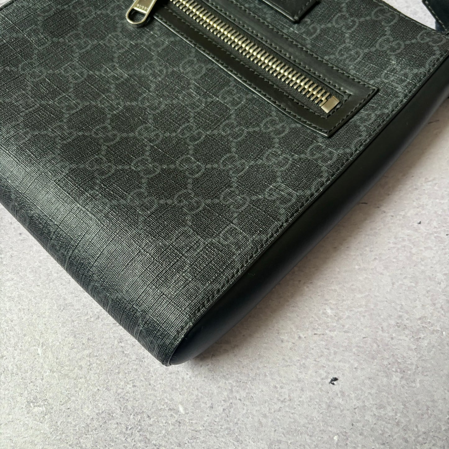 Gucci Messenger Bag