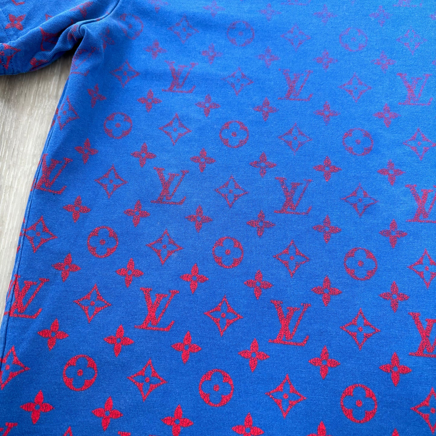 Louis Vuitton T-Shirt Size XS