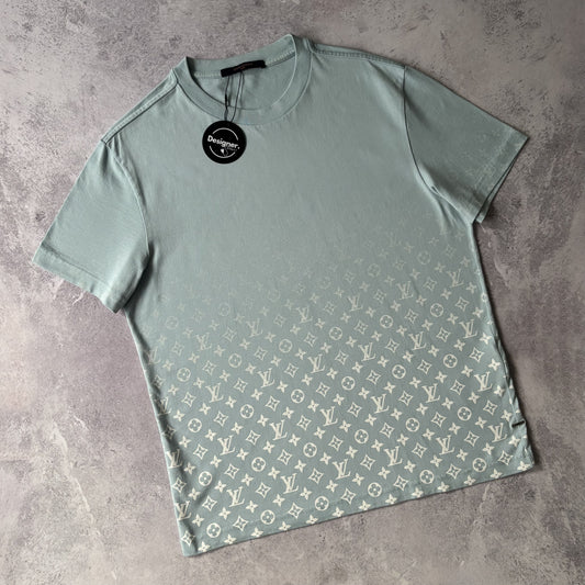Louis Vuitton Gradient T-Shirt - Medium