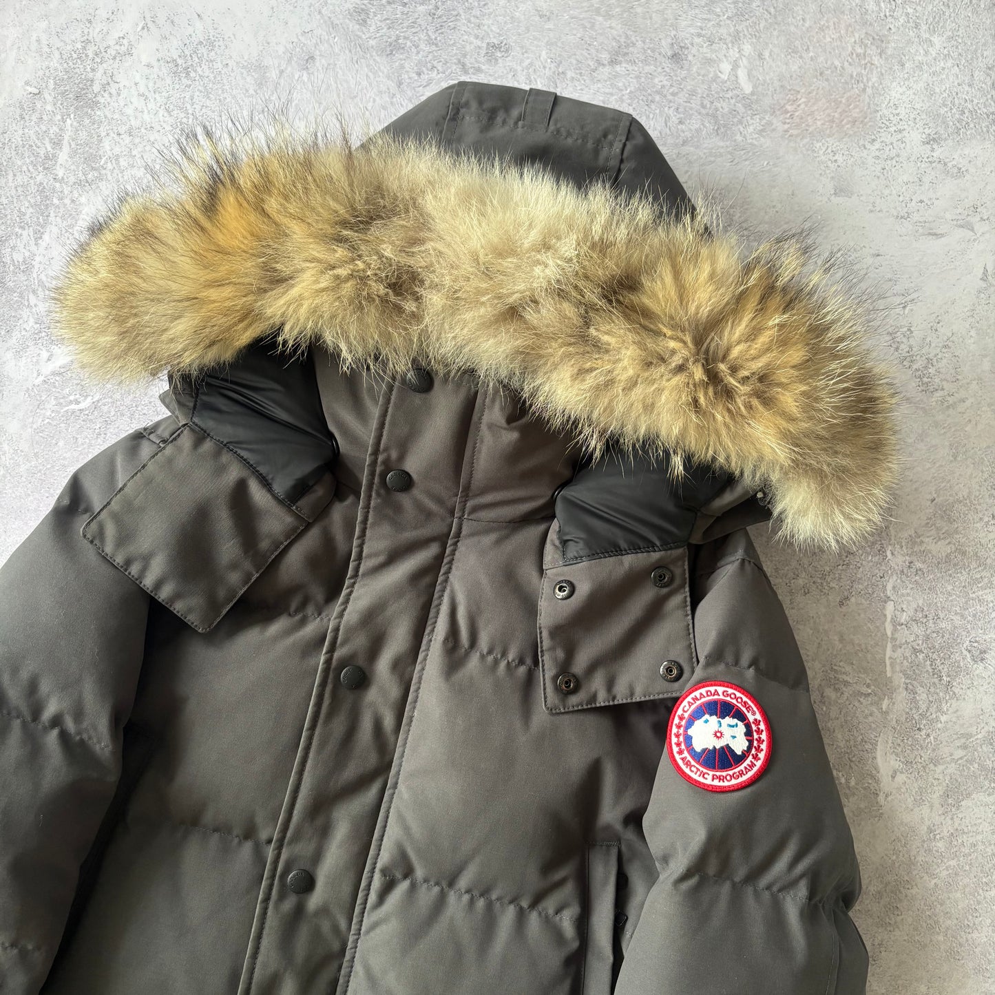 Canada Goose Wyndham Parka - Large