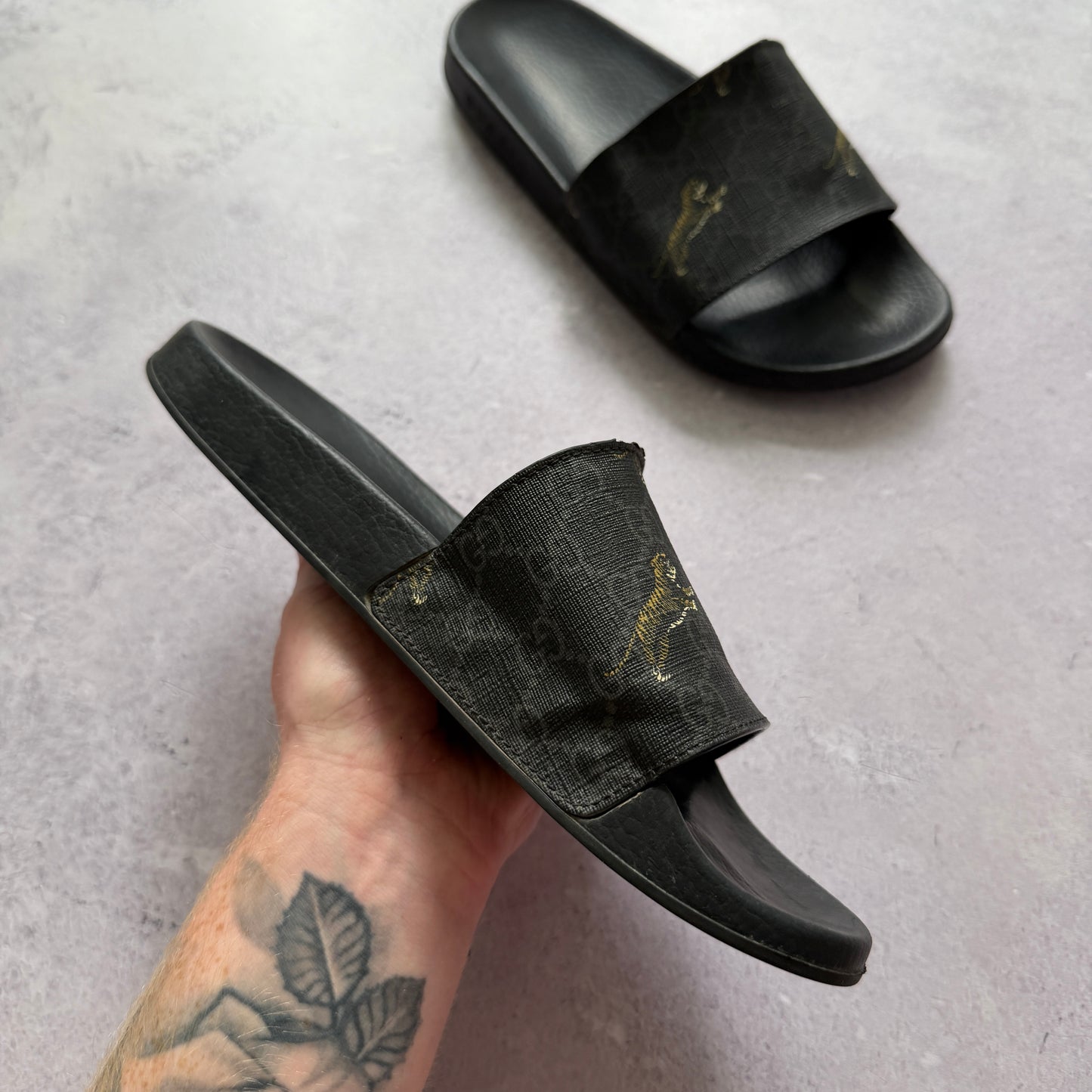 Gucci Sliders - UK 10