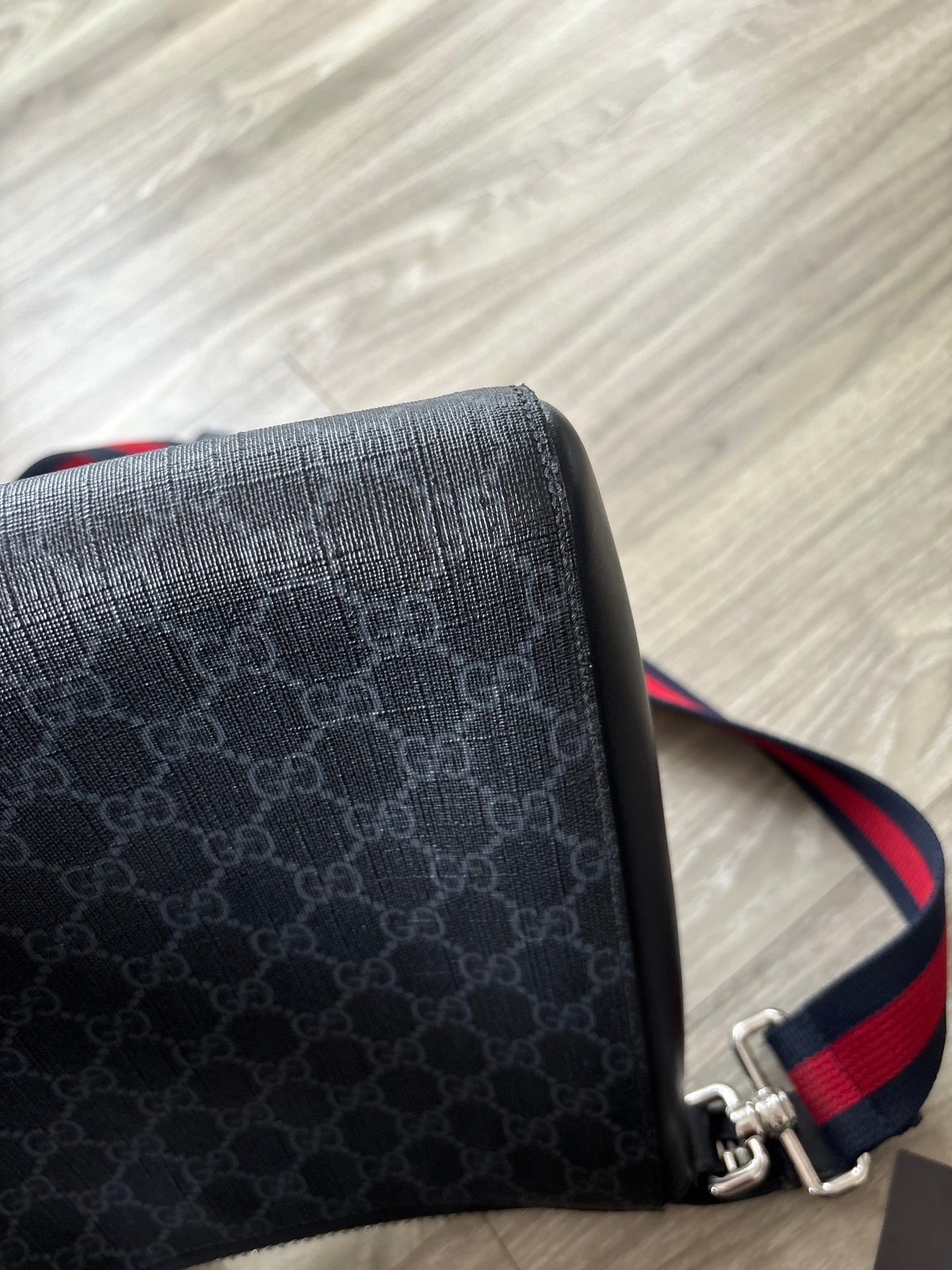 Gucci Messenger Bag