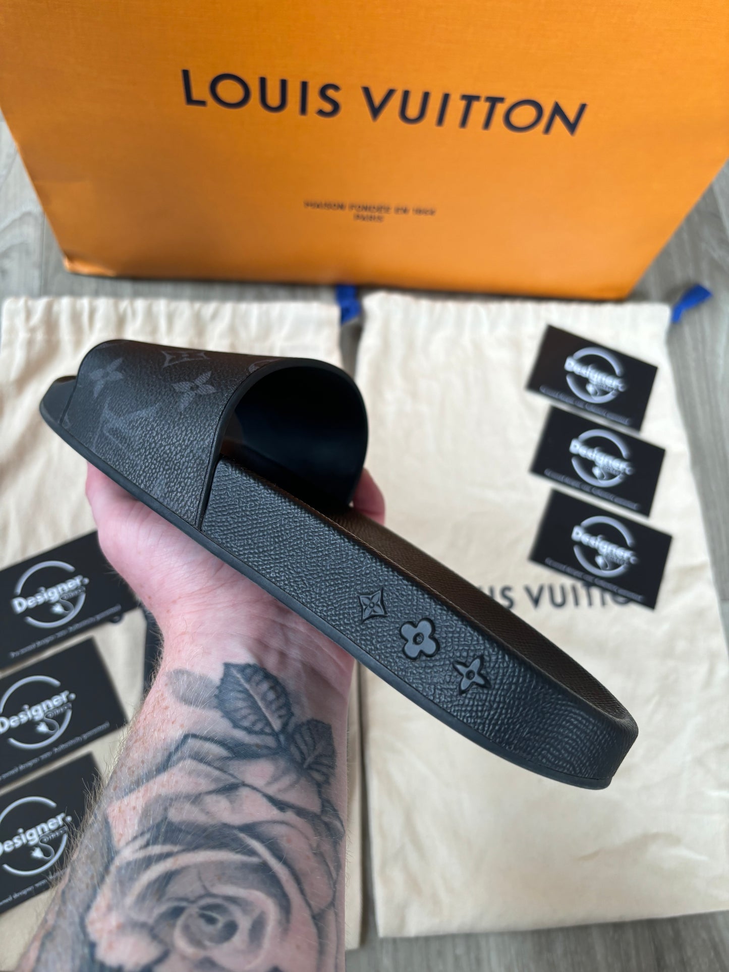 Louis Vuitton Sliders UK 8.5