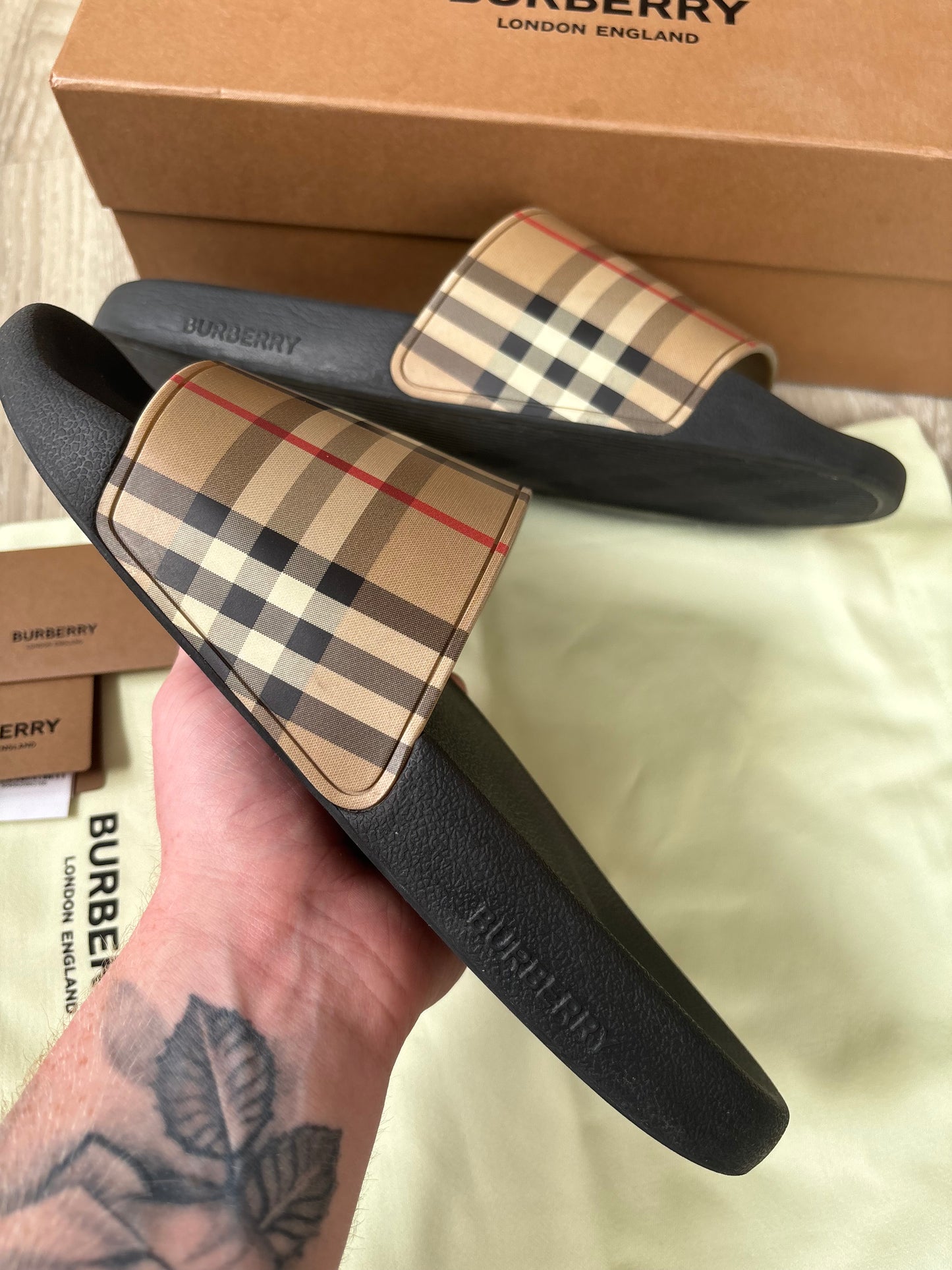 Burberry Sliders UK 9