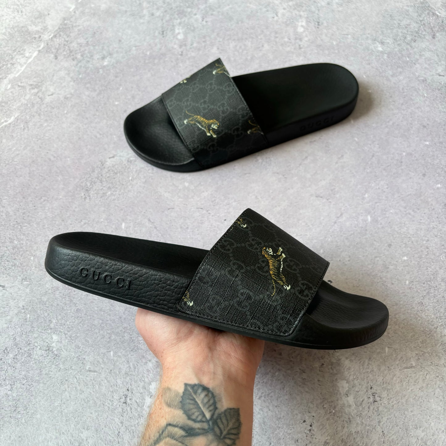 Gucci Sliders - UK 9