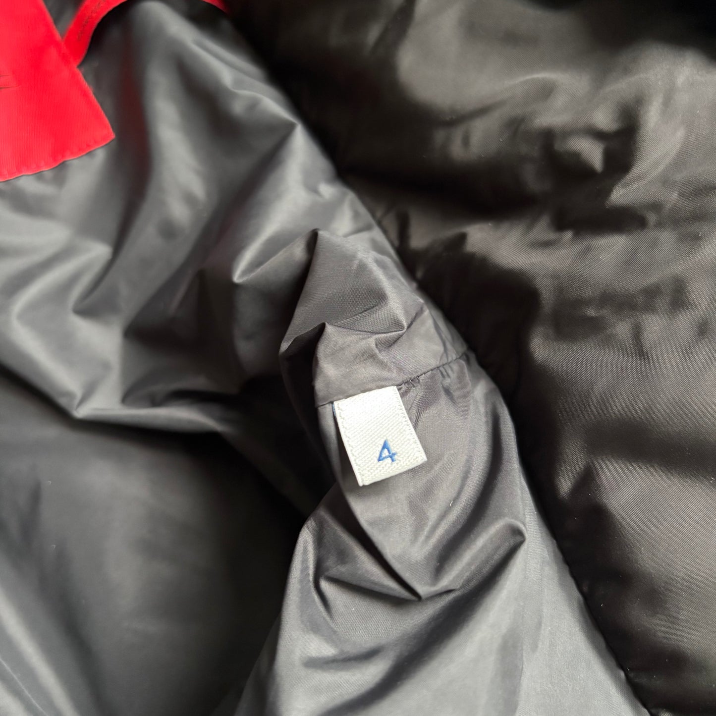 Moncler Dabos Puffer Jacket - Size 4