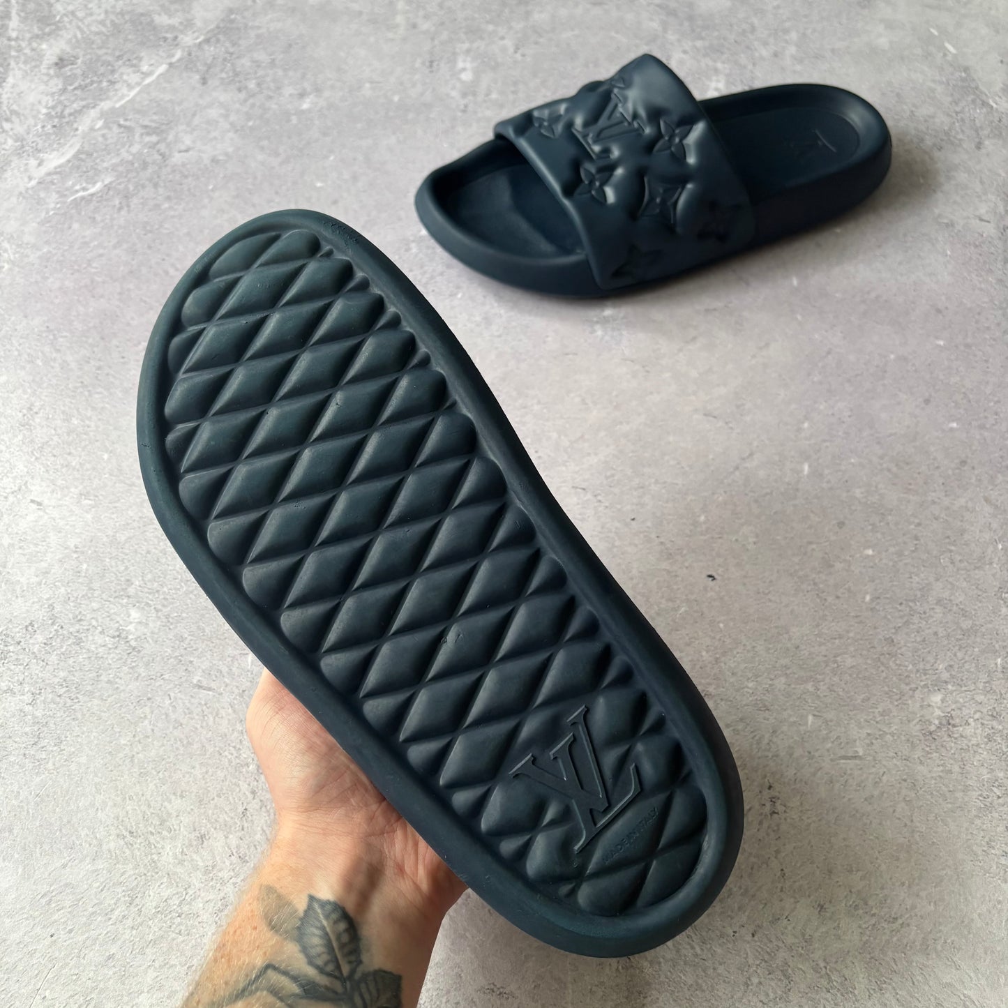 Louis Vuitton Waterfront Mule Sliders - Fits 8