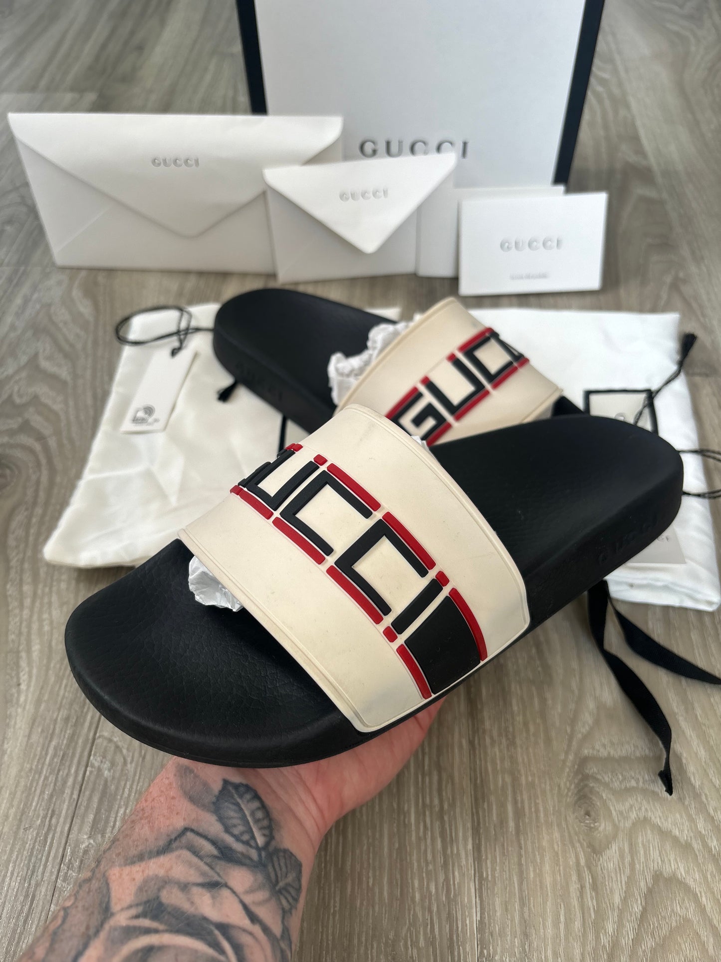 Gucci Sliders UK 8