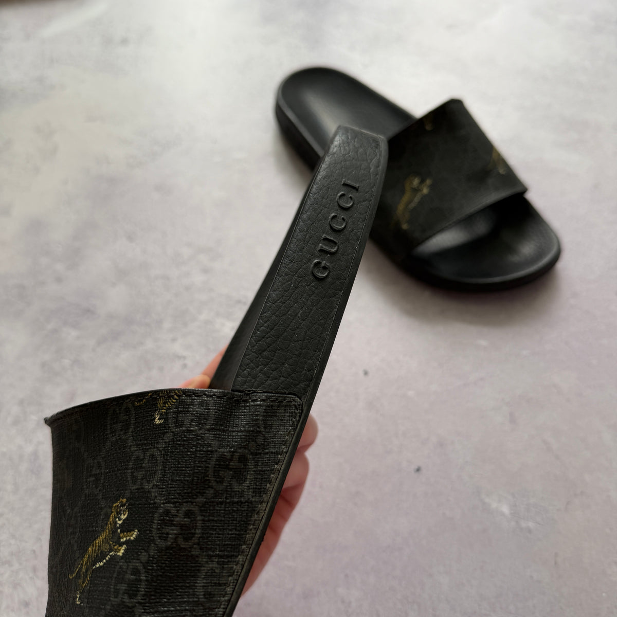 Gucci Sliders - UK 10