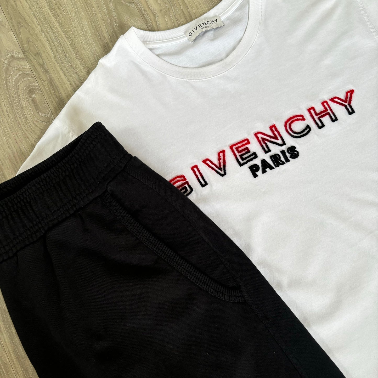 Givenchy T-Shirt & Shorts Set Size M (Oversized)