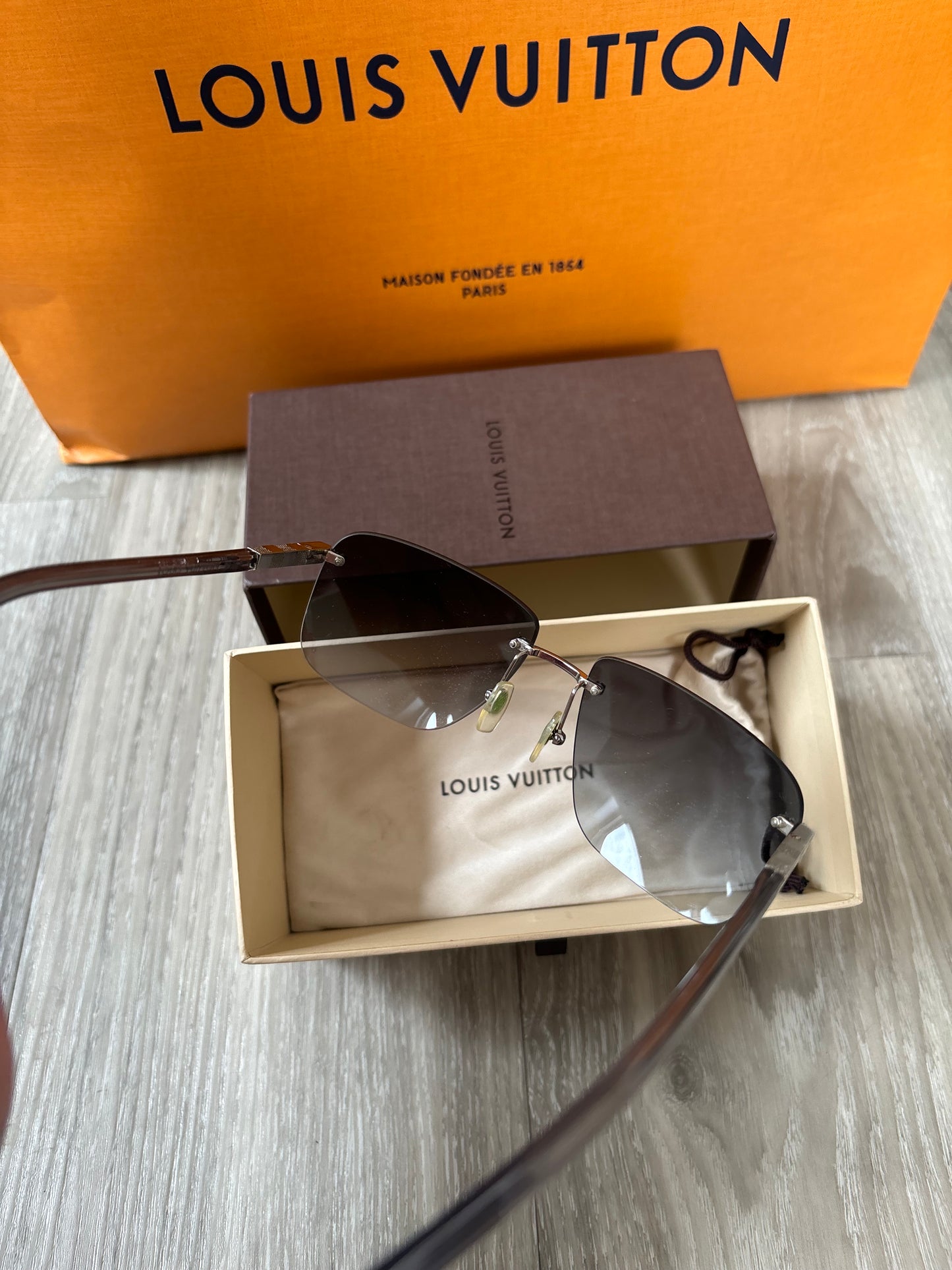 Louis Vuitton Attraction Sunglasses