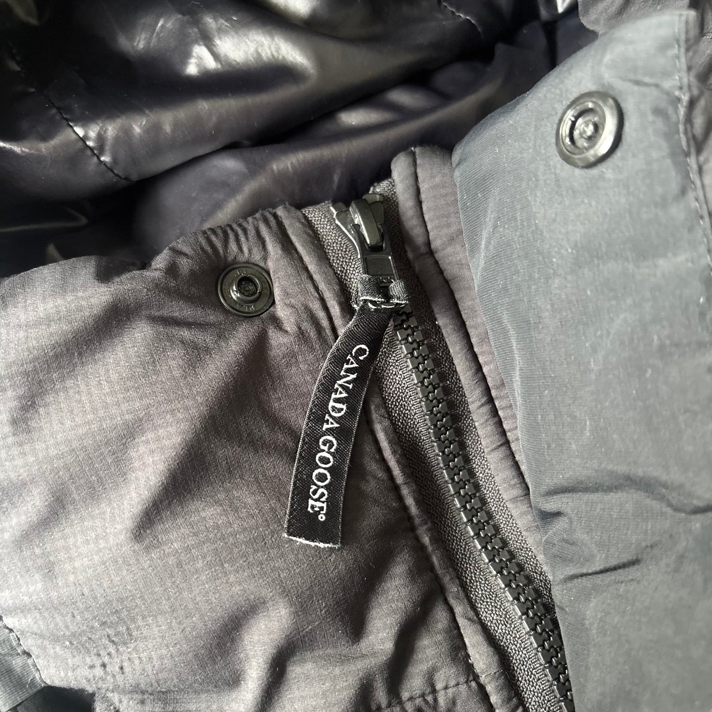 Canada Goose Armstrong Puffer Jacket - Medium