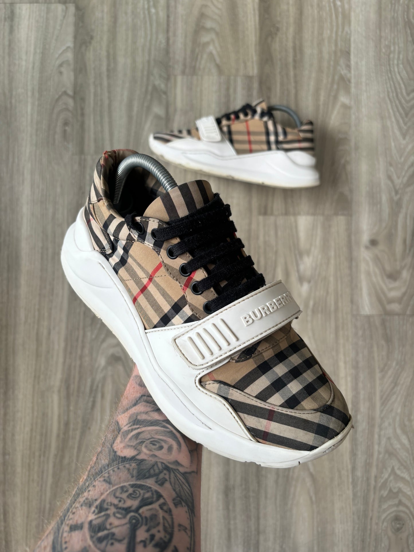 Burberry Trainers UK 7