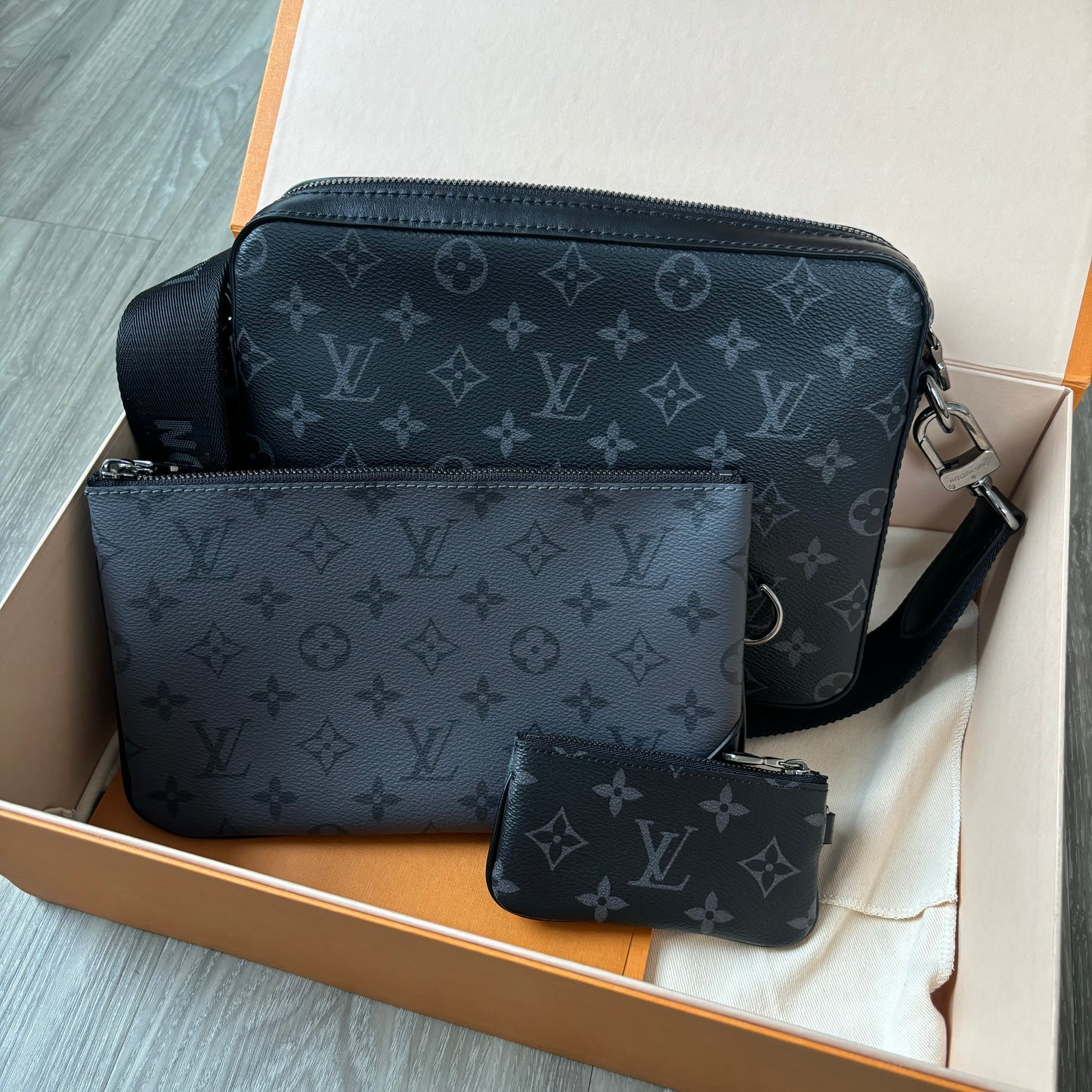 Louis Vuitton Trio Messenger Bag