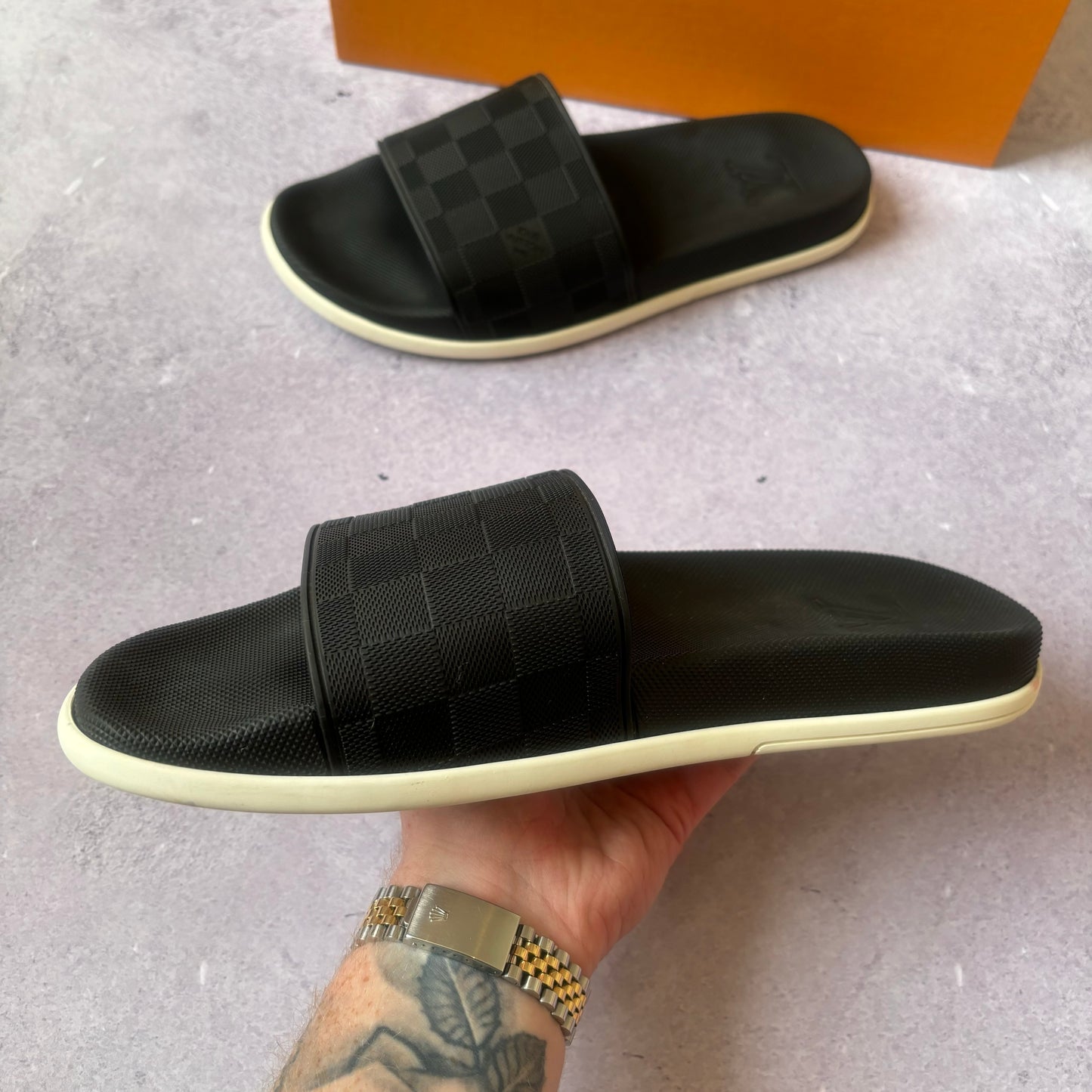 Louis Vuitton Sliders - UK 10