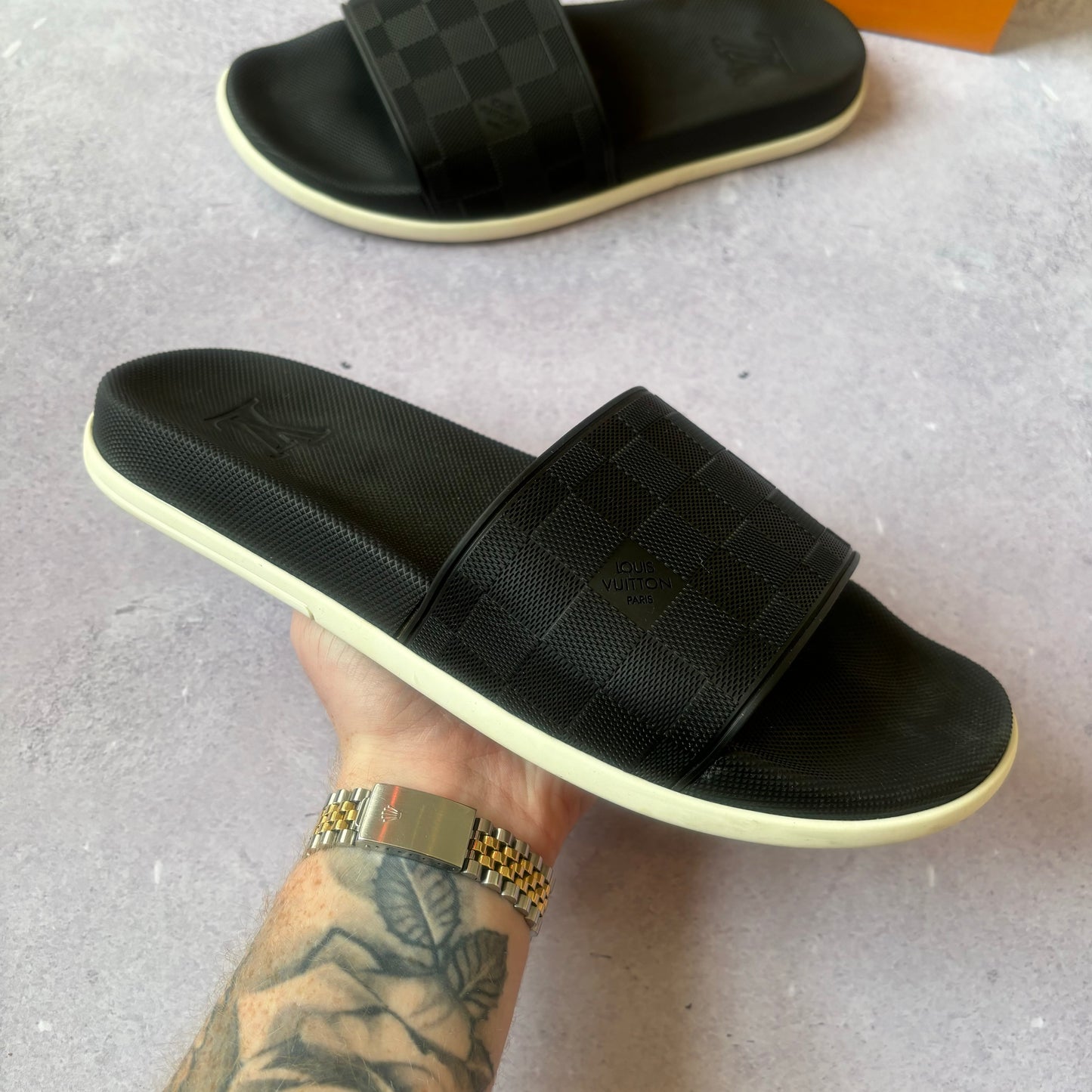 Louis Vuitton Sliders - UK 10