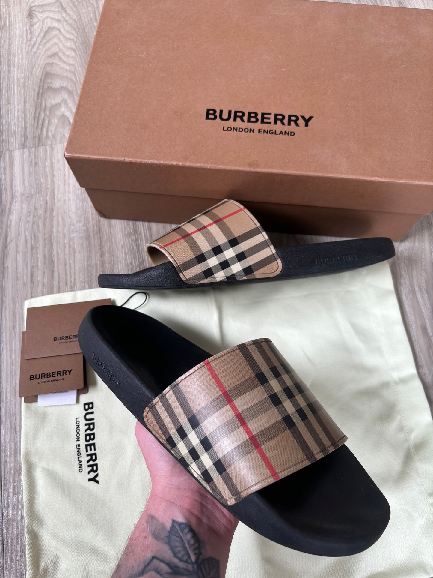 Burberry Sliders UK 9