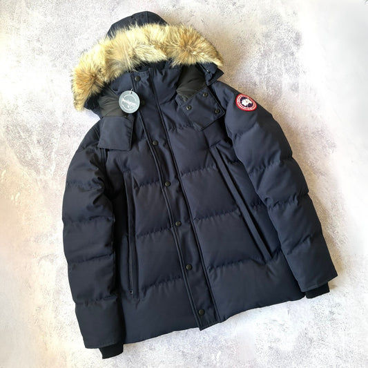 Canada Goose Wyndham Parka - Small