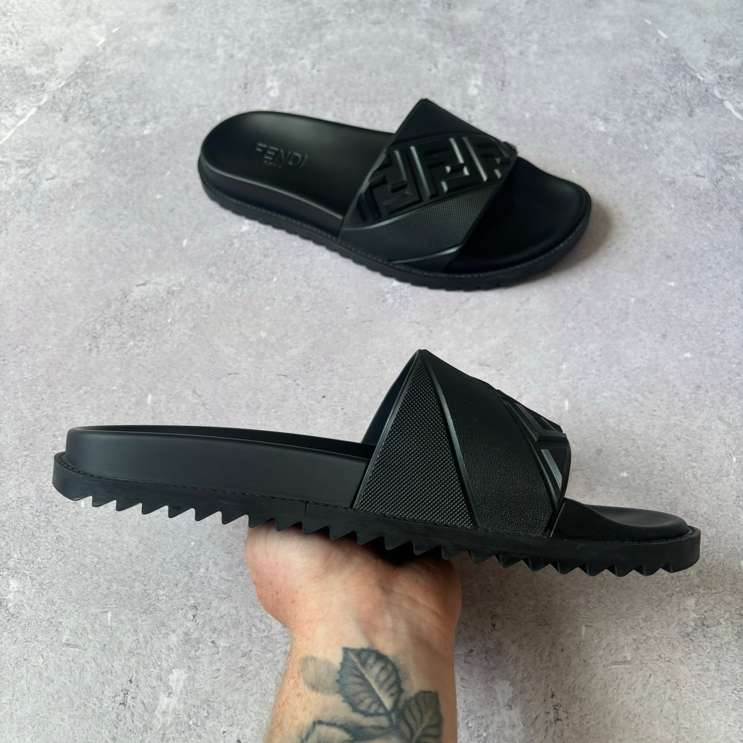 Fendi Sliders - UK 8