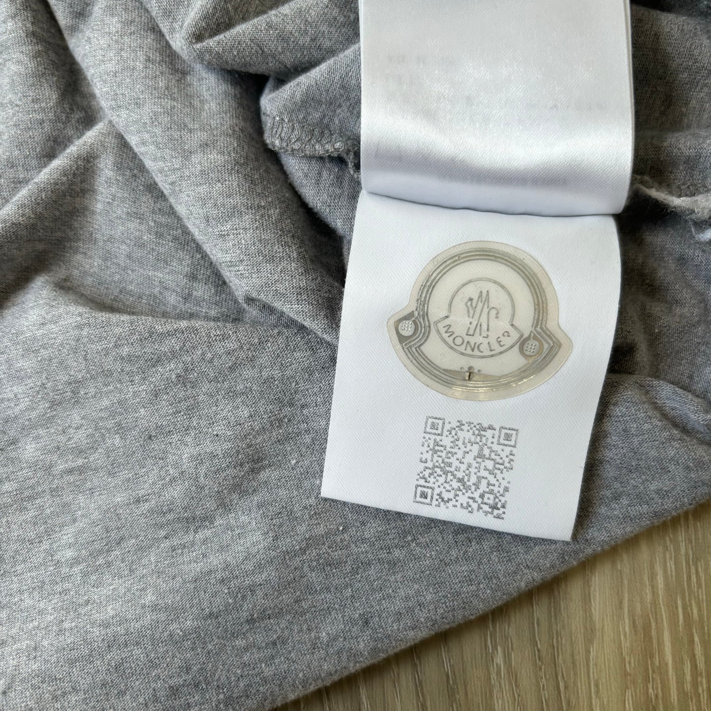 Moncler T-Shirt Size M