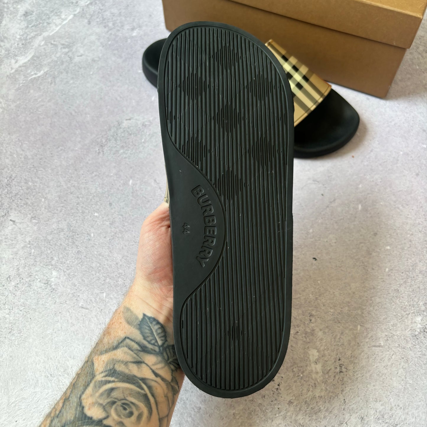 Burberry Sliders - UK 10