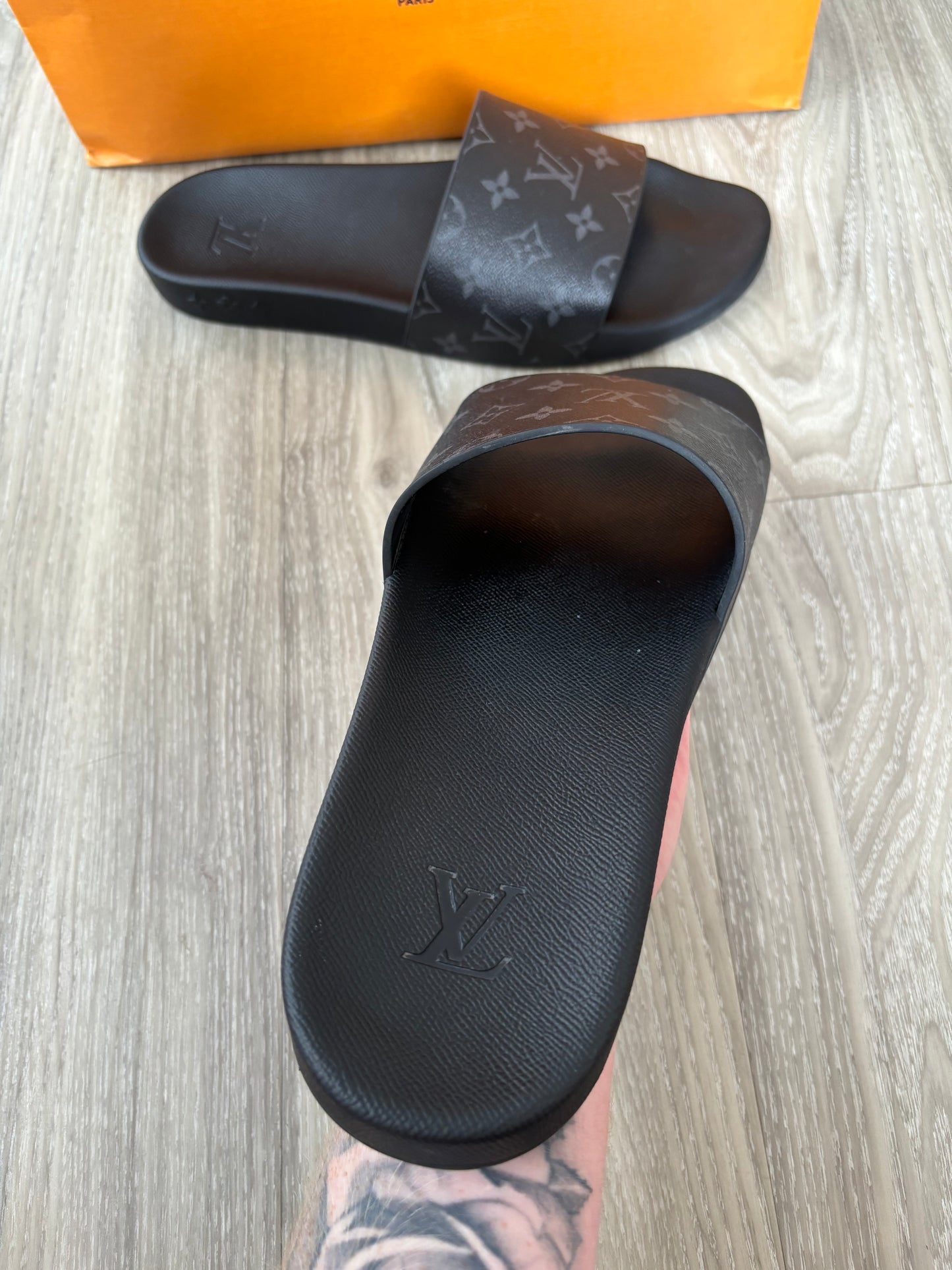 Louis Vuitton Sliders UK 12