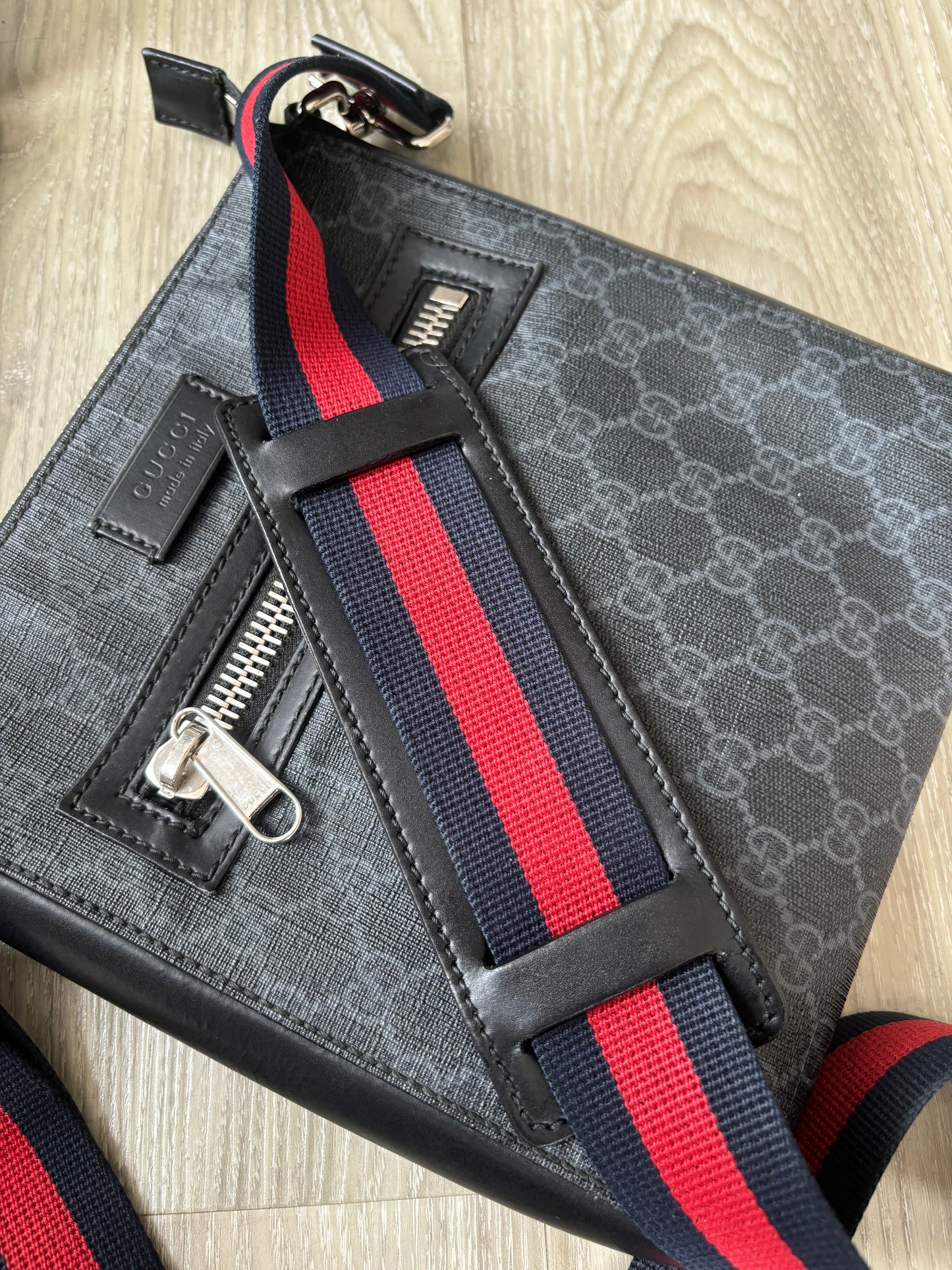 Gucci Messenger Bag