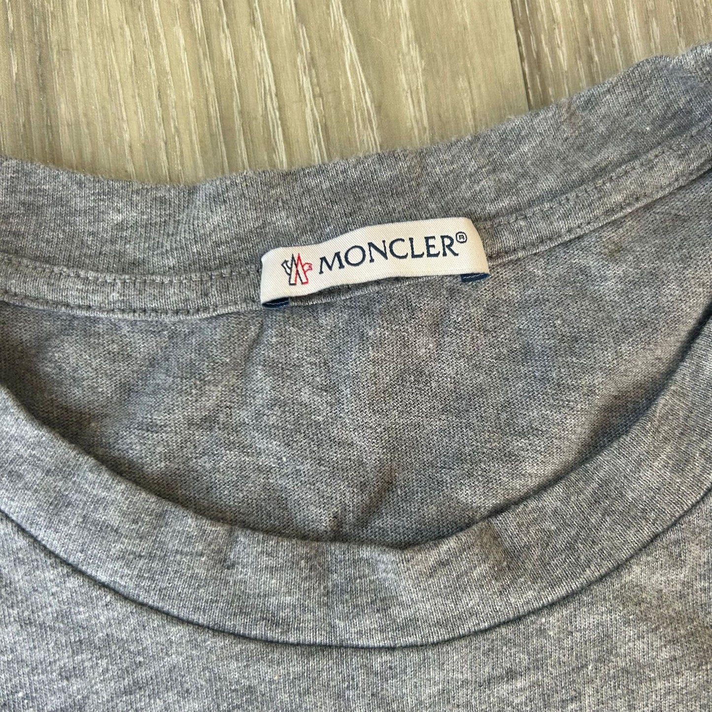 Moncler T-Shirt Size M