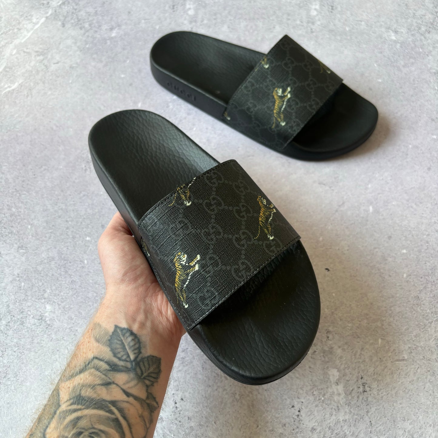 Gucci Sliders - UK 9