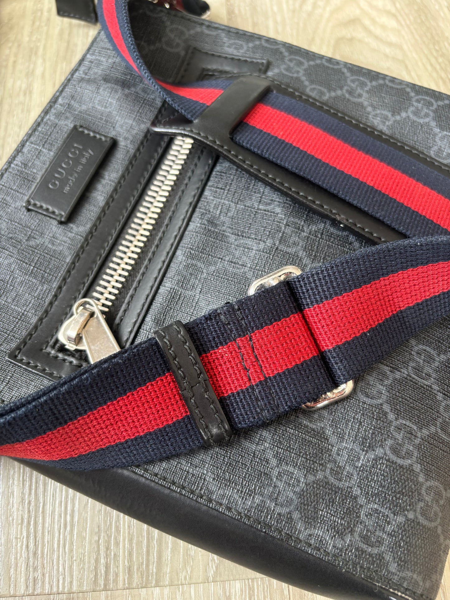 Gucci Messenger Bag