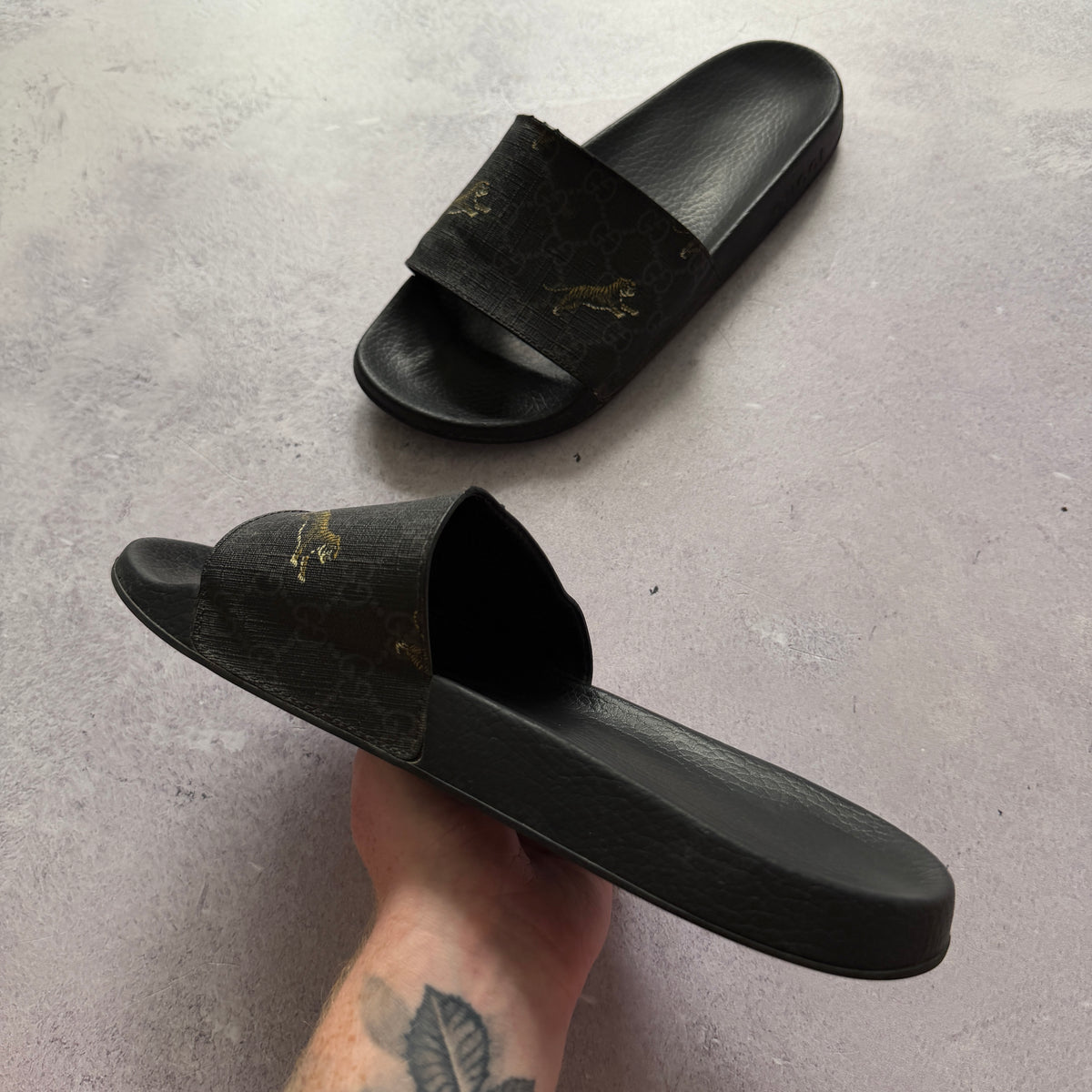 Gucci Sliders - UK 10