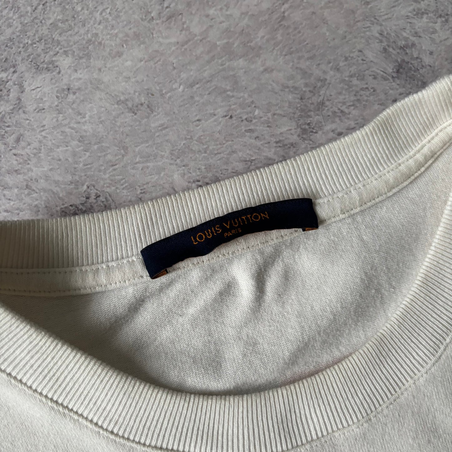 Louis Vuitton T-Shirt - XL