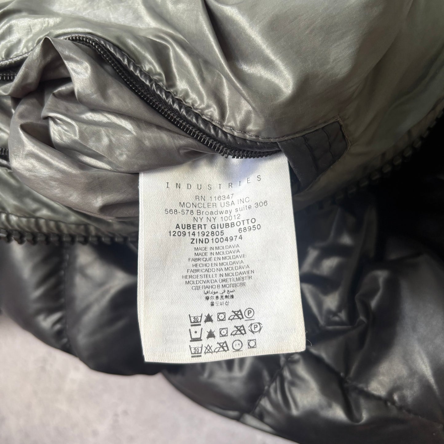 Moncler Aubert Puffer Jacket - Size 2